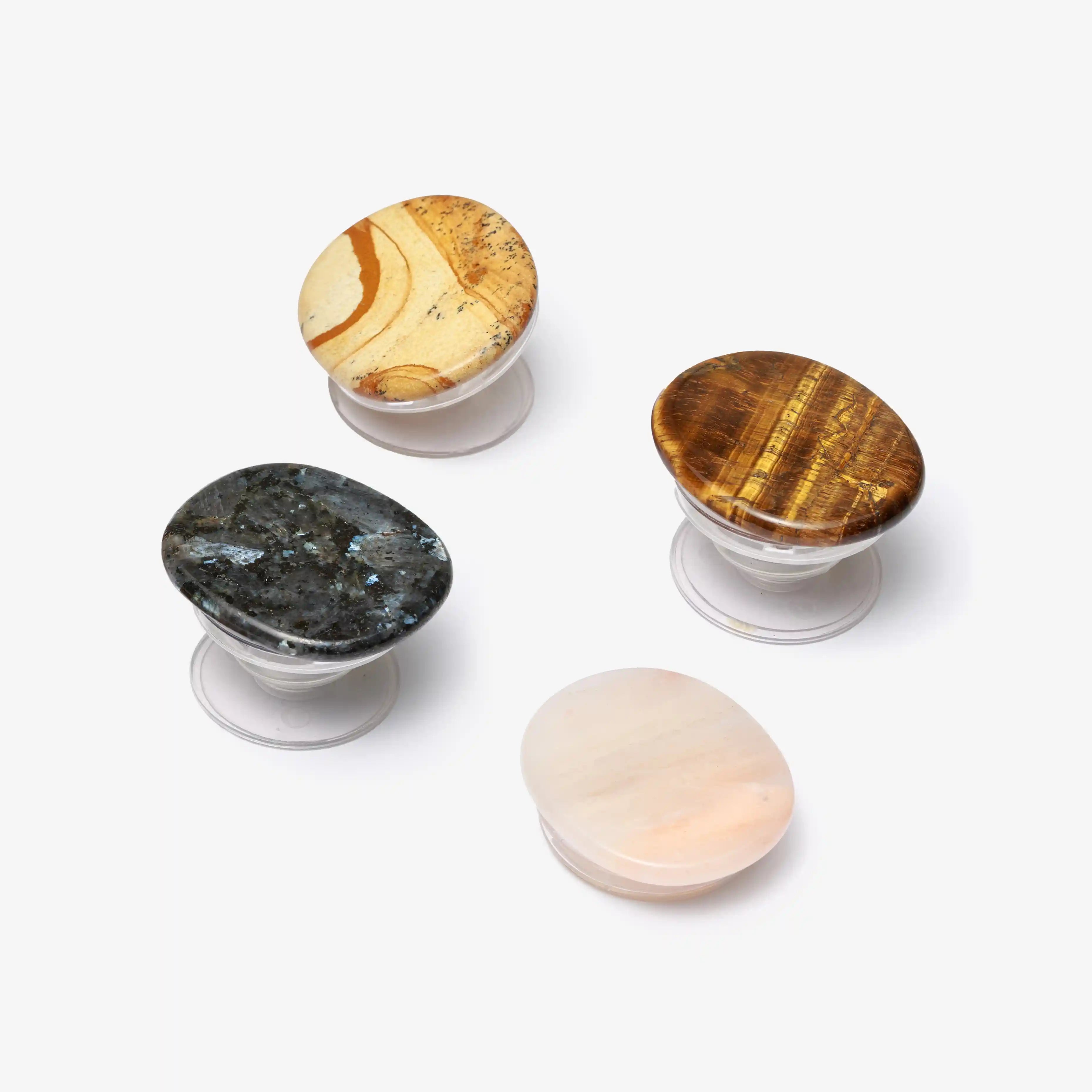 Carry_On_Luck_Phone_Stand_Sukoro_003