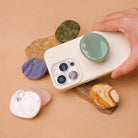 Carry_On_Luck_Phone_Stand_Sukoro_009